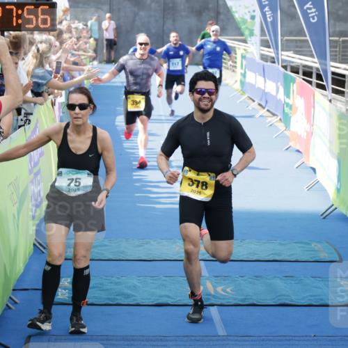 10.08.2025 - GEWOBA Citytriathlon Bremen H.Heesch http://msf.ph/oto/8547818 10.08.2025 11:31:37 Ziel 117, 378, 394 meine-sportfotos.de