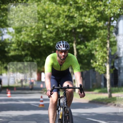 10.08.2025 - GEWOBA Citytriathlon Bremen Yannick Fuchs http://msf.ph/oto/8547820 10.08.2025 12:11:57 Radfahren 576, 667, 699, 702, 752, 799, 816, 907 meine-sportfotos.de
