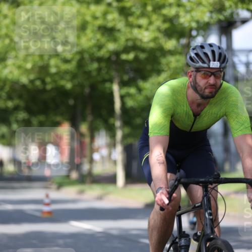10.08.2025 - GEWOBA Citytriathlon Bremen Yannick Fuchs http://msf.ph/oto/8547826 10.08.2025 12:11:57 Radfahren 576, 667, 699, 702, 752, 799, 816, 907 meine-sportfotos.de