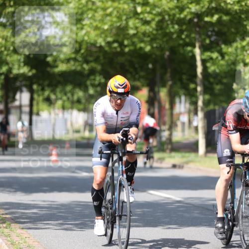10.08.2025 - GEWOBA Citytriathlon Bremen Yannick Fuchs http://msf.ph/oto/8547886 10.08.2025 12:12:06 Radfahren 576, 605, 667, 699, 702, 751, 799, 816, 907, 1003 meine-sportfotos.de