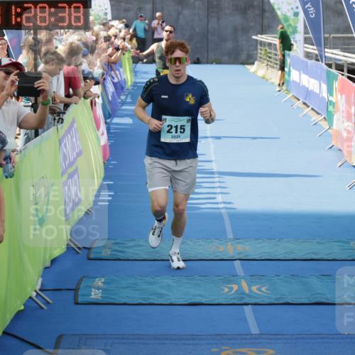 10.08.2025 - GEWOBA Citytriathlon Bremen H.Heesch http://msf.ph/oto/8547897 10.08.2025 11:32:20 Ziel 211, 215, 397, 441 meine-sportfotos.de