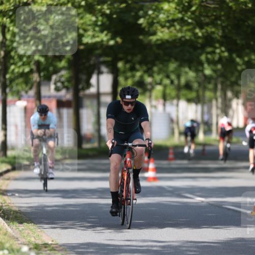 10.08.2025 - GEWOBA Citytriathlon Bremen Yannick Fuchs http://msf.ph/oto/8547902 10.08.2025 12:12:10 Radfahren 576, 605, 667, 699, 751, 799, 816, 907, 1003 meine-sportfotos.de