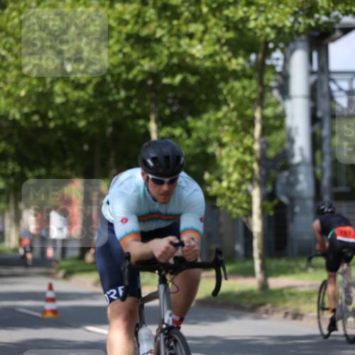 10.08.2025 - GEWOBA Citytriathlon Bremen Yannick Fuchs http://msf.ph/oto/8547930 10.08.2025 12:12:13 Radfahren 576, 605, 667, 751, 799, 816, 907, 932, 1003 meine-sportfotos.de