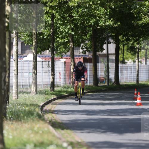 10.08.2025 - GEWOBA Citytriathlon Bremen Yannick Fuchs http://msf.ph/oto/8547938 10.08.2025 12:12:15 Radfahren 576, 605, 751, 799, 816, 875, 907, 932, 1003 meine-sportfotos.de
