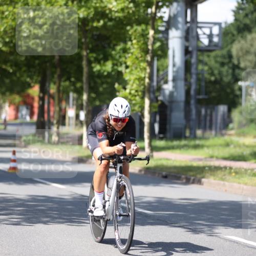 10.08.2025 - GEWOBA Citytriathlon Bremen Yannick Fuchs http://msf.ph/oto/8547943 10.08.2025 13:09:11 Radfahren 735, 822, 973, 977, 1006 meine-sportfotos.de