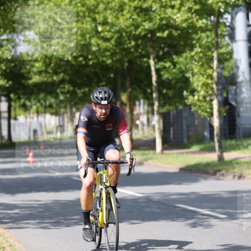 10.08.2025 - GEWOBA Citytriathlon Bremen Yannick Fuchs http://msf.ph/oto/8547945 10.08.2025 12:12:19 Radfahren 605, 751, 816, 875, 907, 932, 1003 meine-sportfotos.de