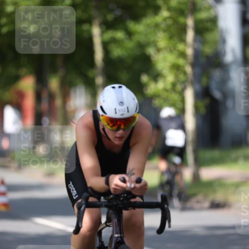 10.08.2025 - GEWOBA Citytriathlon Bremen Yannick Fuchs http://msf.ph/oto/8547965 10.08.2025 12:12:24 Radfahren 605, 751, 769, 875, 932, 1012 meine-sportfotos.de