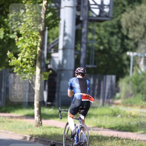 10.08.2025 - GEWOBA Citytriathlon Bremen Yannick Fuchs http://msf.ph/oto/8548000 10.08.2025 13:09:30 Radfahren 681, 942, 977, 1006 meine-sportfotos.de