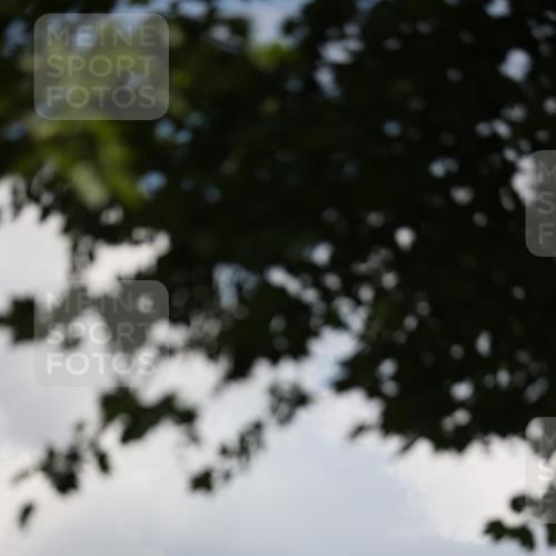 10.08.2025 - GEWOBA Citytriathlon Bremen Yannick Fuchs http://msf.ph/oto/8548005 10.08.2025 13:09:34 Radfahren 681, 942, 977 meine-sportfotos.de