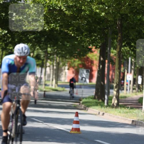 10.08.2025 - GEWOBA Citytriathlon Bremen Yannick Fuchs http://msf.ph/oto/8548012 10.08.2025 13:09:39 Radfahren 681, 770, 942 meine-sportfotos.de