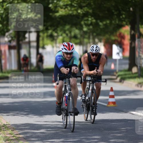 10.08.2025 - GEWOBA Citytriathlon Bremen Yannick Fuchs http://msf.ph/oto/8548023 10.08.2025 12:12:38 Radfahren 640, 692, 769, 851, 875, 885, 932, 1012 meine-sportfotos.de
