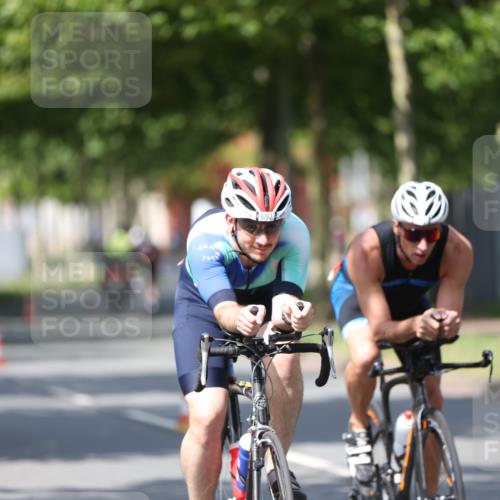 10.08.2025 - GEWOBA Citytriathlon Bremen Yannick Fuchs http://msf.ph/oto/8548025 10.08.2025 12:12:39 Radfahren 640, 692, 769, 851, 875, 885, 1012 meine-sportfotos.de