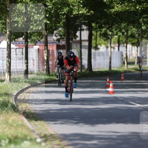 10.08.2025 - GEWOBA Citytriathlon Bremen Yannick Fuchs http://msf.ph/oto/8548041 10.08.2025 12:12:40 Radfahren 640, 692, 769, 851, 875, 885, 1012 meine-sportfotos.de