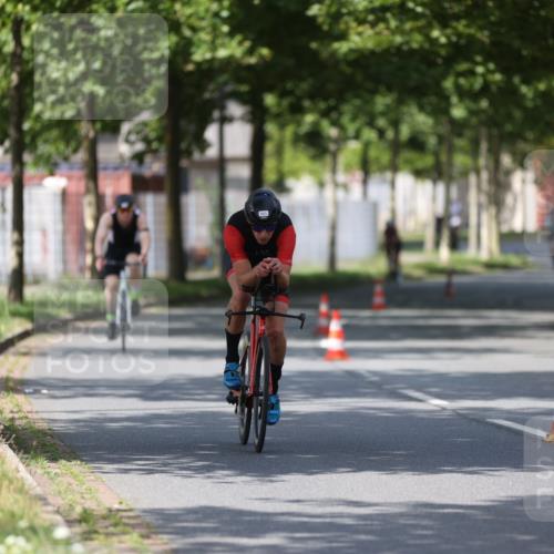 10.08.2025 - GEWOBA Citytriathlon Bremen Yannick Fuchs http://msf.ph/oto/8548043 10.08.2025 12:12:41 Radfahren 640, 692, 769, 851, 885, 1012 meine-sportfotos.de