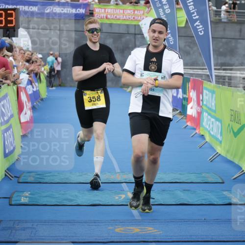 10.08.2025 - GEWOBA Citytriathlon Bremen H.Heesch http://msf.ph/oto/8548059 10.08.2025 11:33:15 Ziel 1, 123, 358 meine-sportfotos.de