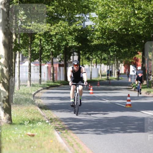 10.08.2025 - GEWOBA Citytriathlon Bremen Yannick Fuchs http://msf.ph/oto/8548066 10.08.2025 12:12:44 Radfahren 640, 692, 769, 771, 851, 884, 885, 1012 meine-sportfotos.de