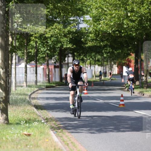 10.08.2025 - GEWOBA Citytriathlon Bremen Yannick Fuchs http://msf.ph/oto/8548069 10.08.2025 12:12:44 Radfahren 640, 692, 769, 771, 851, 884, 885, 1012 meine-sportfotos.de
