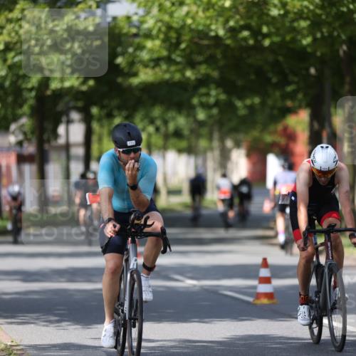 10.08.2025 - GEWOBA Citytriathlon Bremen Yannick Fuchs http://msf.ph/oto/8548110 10.08.2025 12:12:54 Radfahren 640, 675, 745, 767, 771, 851, 884, 885, 960 meine-sportfotos.de