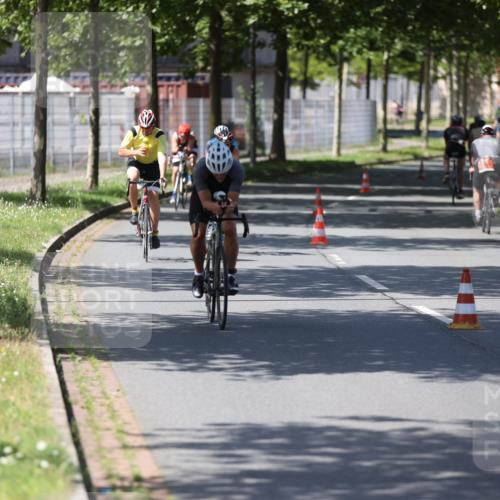 10.08.2025 - GEWOBA Citytriathlon Bremen Yannick Fuchs http://msf.ph/oto/8548125 10.08.2025 13:10:35 Radfahren 722, 752, 833, 834, 872, 891, 935, 956, 1031 meine-sportfotos.de