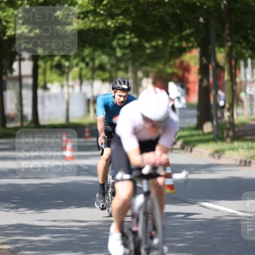 10.08.2025 - GEWOBA Citytriathlon Bremen Yannick Fuchs http://msf.ph/oto/8548138 10.08.2025 12:12:59 Radfahren 640, 675, 745, 767, 771, 884, 885, 960 meine-sportfotos.de