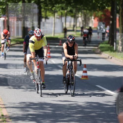 10.08.2025 - GEWOBA Citytriathlon Bremen Yannick Fuchs http://msf.ph/oto/8548139 10.08.2025 13:10:37 Radfahren 722, 752, 833, 834, 872, 891, 935, 956, 1031 meine-sportfotos.de