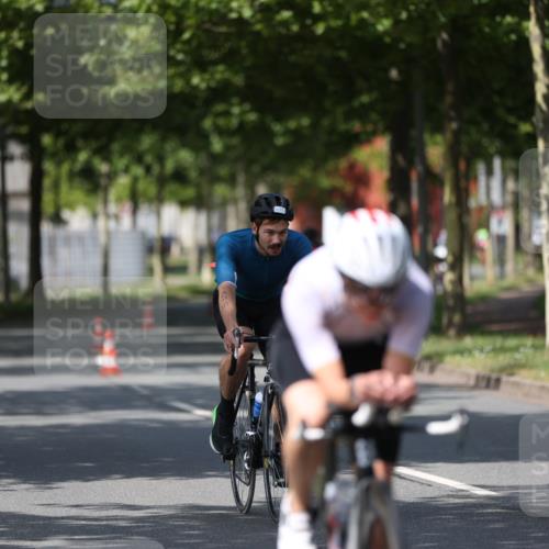 10.08.2025 - GEWOBA Citytriathlon Bremen Yannick Fuchs http://msf.ph/oto/8548141 10.08.2025 12:12:59 Radfahren 640, 675, 745, 767, 771, 884, 885, 960 meine-sportfotos.de