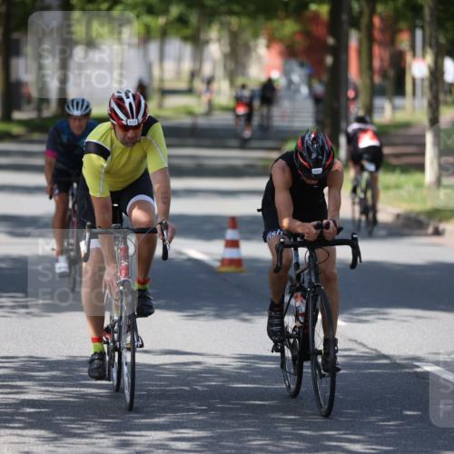 10.08.2025 - GEWOBA Citytriathlon Bremen Yannick Fuchs http://msf.ph/oto/8548143 10.08.2025 13:10:38 Radfahren 722, 752, 833, 834, 858, 872, 891, 935, 956, 1031 meine-sportfotos.de