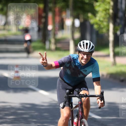 10.08.2025 - GEWOBA Citytriathlon Bremen Yannick Fuchs http://msf.ph/oto/8548152 10.08.2025 13:10:39 Radfahren 722, 752, 833, 834, 858, 872, 891, 935, 956, 1031 meine-sportfotos.de