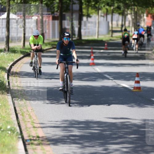 10.08.2025 - GEWOBA Citytriathlon Bremen Yannick Fuchs http://msf.ph/oto/8548176 10.08.2025 13:10:49 Radfahren 722, 833, 834, 858, 872, 891, 935, 1031 meine-sportfotos.de