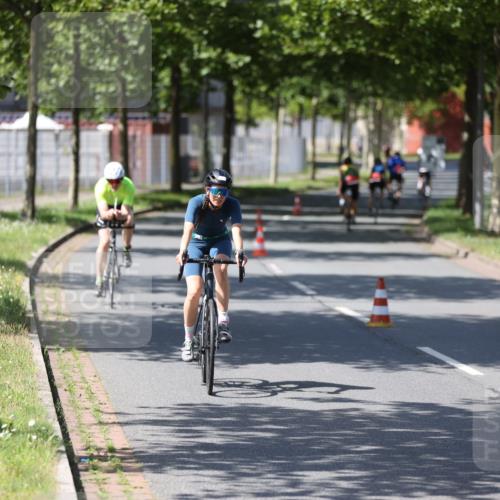 10.08.2025 - GEWOBA Citytriathlon Bremen Yannick Fuchs http://msf.ph/oto/8548180 10.08.2025 13:10:50 Radfahren 722, 833, 834, 858, 872, 891, 935, 1031 meine-sportfotos.de