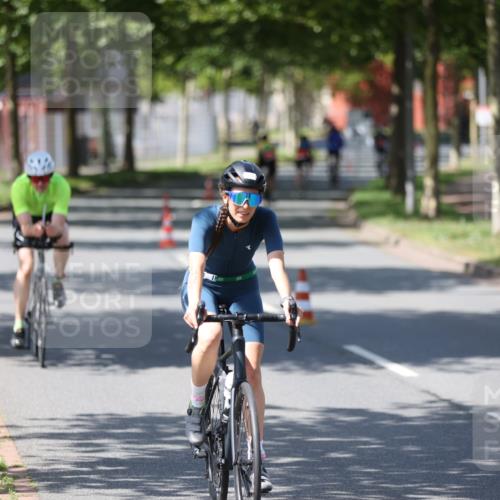 10.08.2025 - GEWOBA Citytriathlon Bremen Yannick Fuchs http://msf.ph/oto/8548186 10.08.2025 13:10:50 Radfahren 722, 833, 834, 858, 872, 891, 935, 1031 meine-sportfotos.de