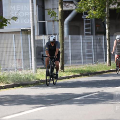 10.08.2025 - GEWOBA Citytriathlon Bremen Yannick Fuchs http://msf.ph/oto/8548208 10.08.2025 13:11:26 Radfahren 604, 664, 667, 686, 688, 708, 759, 915 meine-sportfotos.de