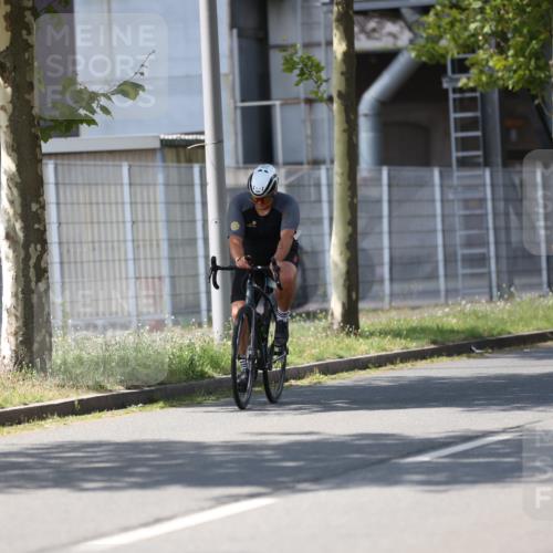 10.08.2025 - GEWOBA Citytriathlon Bremen Yannick Fuchs http://msf.ph/oto/8548210 10.08.2025 13:11:26 Radfahren 604, 664, 667, 686, 688, 708, 759, 915 meine-sportfotos.de