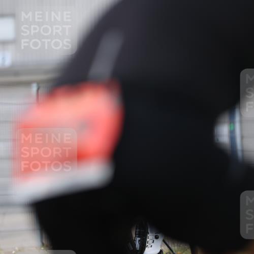 10.08.2025 - GEWOBA Citytriathlon Bremen Yannick Fuchs http://msf.ph/oto/8548248 10.08.2025 13:11:38 Radfahren 604, 664, 667, 688, 894, 915, 933, 937, 966, 1017, 1032 meine-sportfotos.de