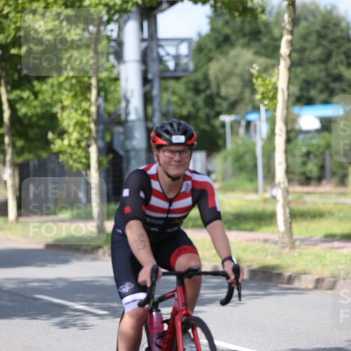 10.08.2025 - GEWOBA Citytriathlon Bremen Yannick Fuchs http://msf.ph/oto/8548273 10.08.2025 12:13:38 Radfahren 552, 612, 621, 649, 664, 770, 774, 776, 823, 916, 1017 meine-sportfotos.de