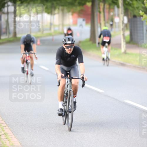 10.08.2025 - GEWOBA Citytriathlon Bremen Yannick Fuchs http://msf.ph/oto/8548320 10.08.2025 13:12:48 Radfahren 575, 582, 789, 895, 902, 1028, 1035 meine-sportfotos.de