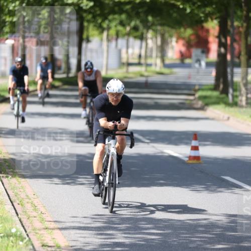 10.08.2025 - GEWOBA Citytriathlon Bremen Yannick Fuchs http://msf.ph/oto/8548378 10.08.2025 13:13:44 Radfahren 742, 781, 784, 790, 982, 1015, 1033 meine-sportfotos.de