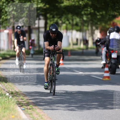10.08.2025 - GEWOBA Citytriathlon Bremen Yannick Fuchs http://msf.ph/oto/8548379 10.08.2025 12:13:54 Radfahren 568, 590, 621, 689, 733, 776, 823, 863, 873, 950, 951, 1017 meine-sportfotos.de
