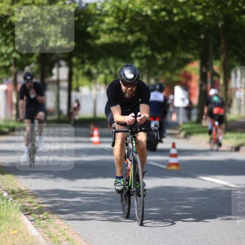 10.08.2025 - GEWOBA Citytriathlon Bremen Yannick Fuchs http://msf.ph/oto/8548386 10.08.2025 12:13:54 Radfahren 568, 590, 621, 689, 733, 776, 823, 863, 873, 950, 951, 1017 meine-sportfotos.de