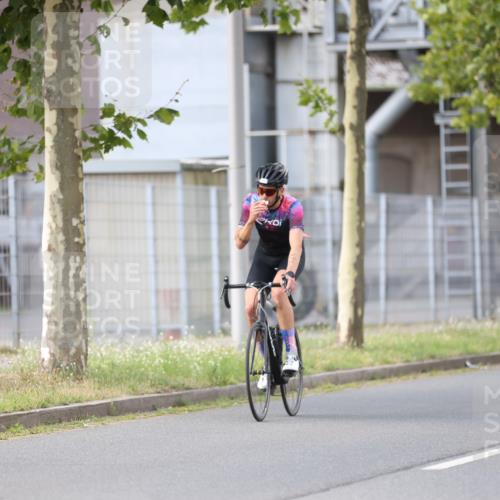 10.08.2025 - GEWOBA Citytriathlon Bremen Yannick Fuchs http://msf.ph/oto/8548477 10.08.2025 13:15:14 Radfahren 736, 765, 826, 913, 969 meine-sportfotos.de