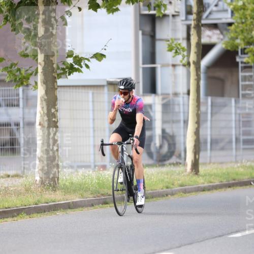 10.08.2025 - GEWOBA Citytriathlon Bremen Yannick Fuchs http://msf.ph/oto/8548479 10.08.2025 13:15:14 Radfahren 736, 765, 826, 913, 969 meine-sportfotos.de