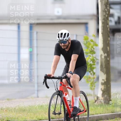10.08.2025 - GEWOBA Citytriathlon Bremen Yannick Fuchs http://msf.ph/oto/8548504 10.08.2025 13:15:24 Radfahren 736, 749, 758, 765, 940, 969 meine-sportfotos.de