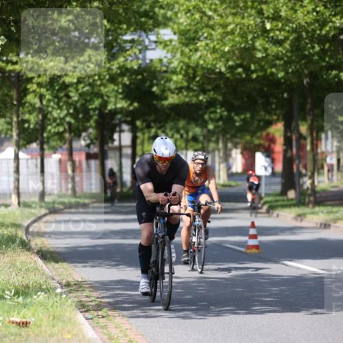 10.08.2025 - GEWOBA Citytriathlon Bremen Yannick Fuchs http://msf.ph/oto/8548525 10.08.2025 12:14:20 Radfahren 587, 615, 616, 630, 655, 681, 708, 735, 788, 793, 801, 888, 1030 meine-sportfotos.de