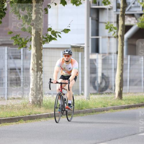 10.08.2025 - GEWOBA Citytriathlon Bremen Yannick Fuchs http://msf.ph/oto/8548541 10.08.2025 13:15:39 Radfahren 636, 749, 758, 843, 940, 1025 meine-sportfotos.de