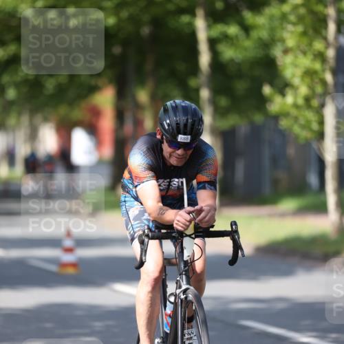 10.08.2025 - GEWOBA Citytriathlon Bremen Yannick Fuchs http://msf.ph/oto/8548552 10.08.2025 12:14:26 Radfahren 616, 630, 655, 681, 708, 735, 738, 793, 801, 806, 888 meine-sportfotos.de