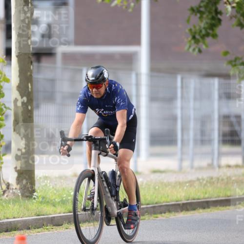 10.08.2025 - GEWOBA Citytriathlon Bremen Yannick Fuchs http://msf.ph/oto/8548596 10.08.2025 13:15:57 Radfahren 900 meine-sportfotos.de