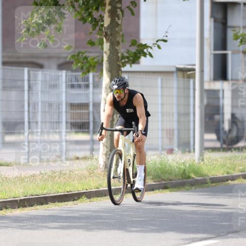 10.08.2025 - GEWOBA Citytriathlon Bremen Yannick Fuchs http://msf.ph/oto/8548609 10.08.2025 13:16:14 Radfahren 591, 632, 892 meine-sportfotos.de
