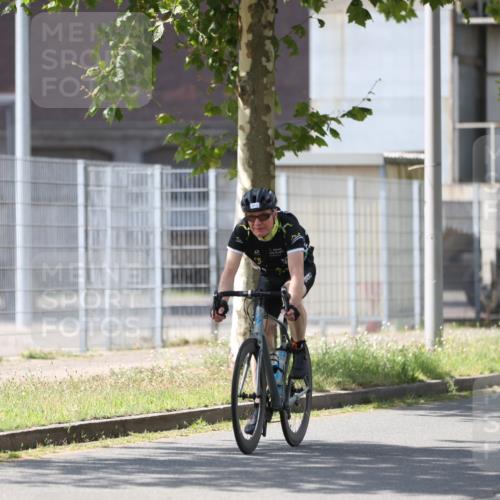 10.08.2025 - GEWOBA Citytriathlon Bremen Yannick Fuchs http://msf.ph/oto/8548670 10.08.2025 13:16:26 Radfahren 591, 632, 813, 869, 892 meine-sportfotos.de