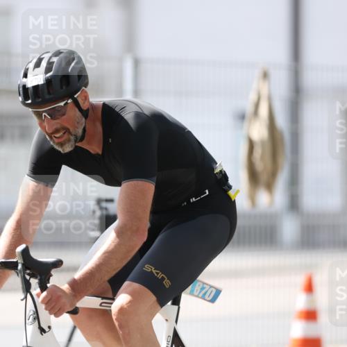 10.08.2025 - GEWOBA Citytriathlon Bremen Yannick Fuchs http://msf.ph/oto/8548733 10.08.2025 13:17:05 Radfahren 602, 720, 802, 870, 921 meine-sportfotos.de