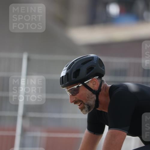 10.08.2025 - GEWOBA Citytriathlon Bremen Yannick Fuchs http://msf.ph/oto/8548740 10.08.2025 13:17:05 Radfahren 602, 720, 802, 870, 921 meine-sportfotos.de